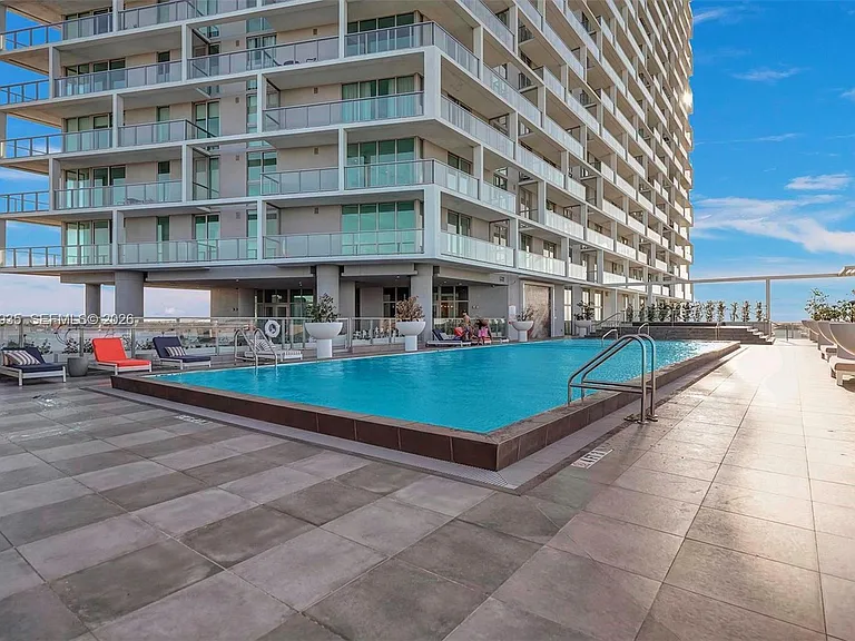 2000 Metropica Way #1408 — Photo 31