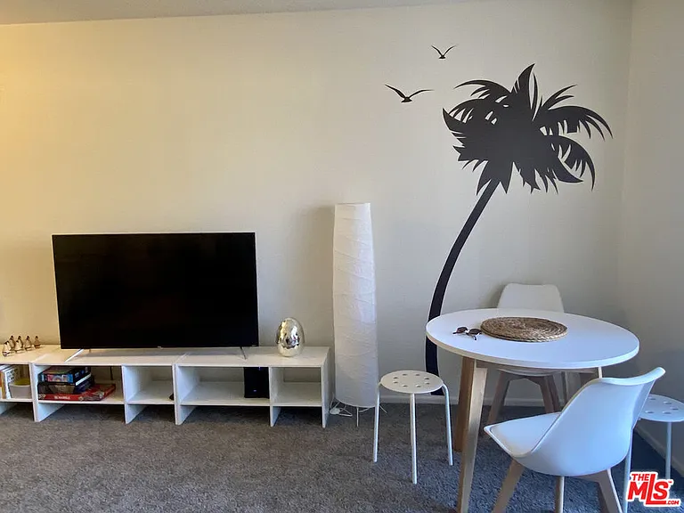 1655 E Palm Canyon Dr #318 — Photo 4