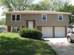 15216 W 152nd Cir, Olathe, KS 66062