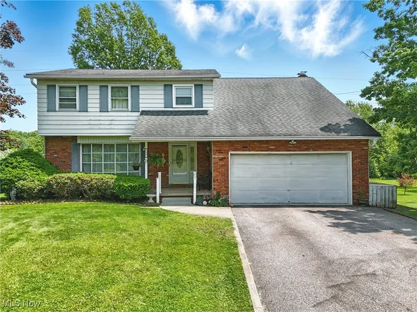 7265 Kingsview Dr, Northfield, OH 44067