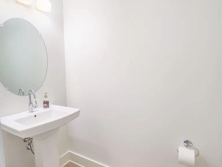 225 Ribbon Ln — Photo 16