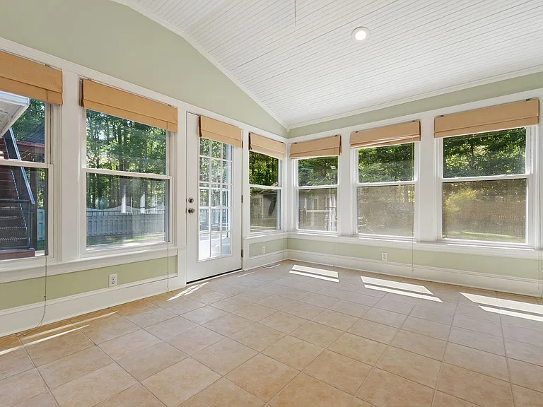 5419 Valinda Dr — Photo 8