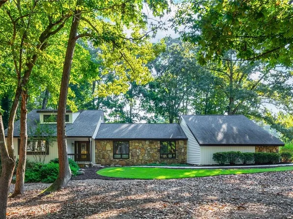 3222 Turtle Lake Dr SE, Marietta, GA 30067