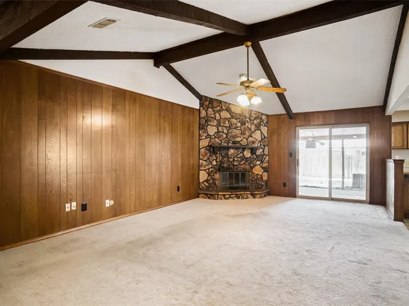 6600 Lyndale Dr, Watauga, TX 76148