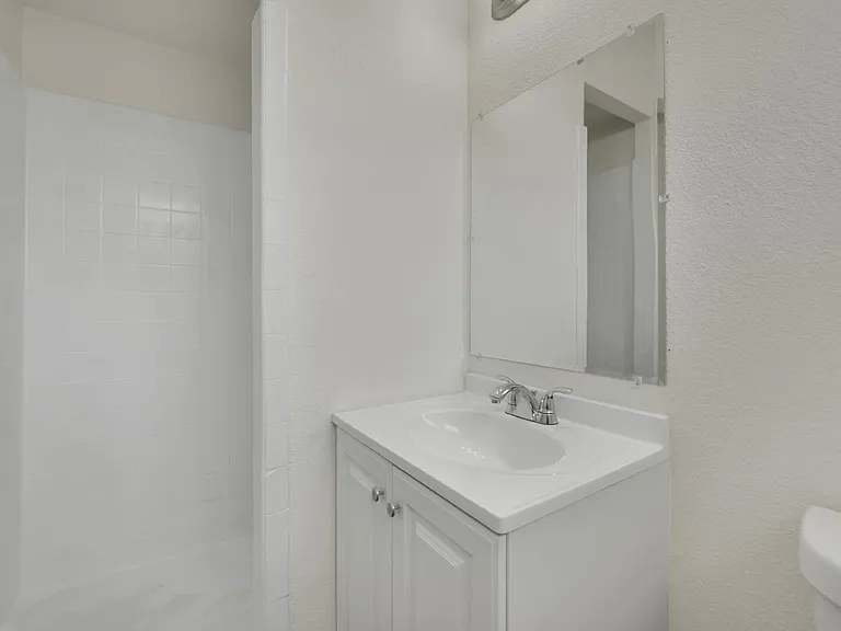 1304 Rexford Pl — Photo 39