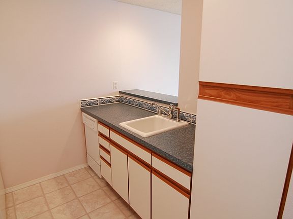 5th image of 6121 E 6th Ave APT K305