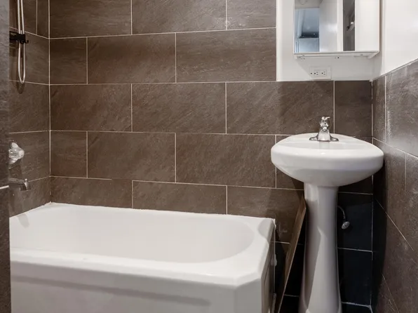 120 East 17th Street image 15 of 15