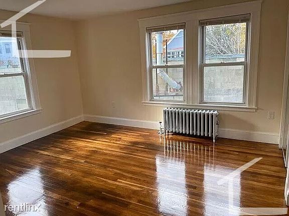 2574 Massachusetts Ave. Cambridge (East Cambridge) Unit Ph