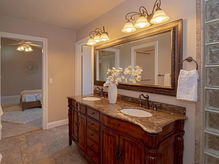 1808 Cougar Ln #1 — Photo 24