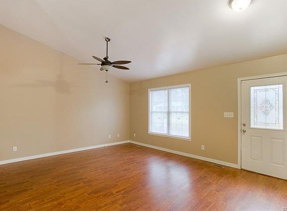 5th image of 4336 Martha Ln