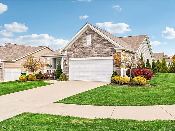2nd image of 8109 Parkcroft Dr