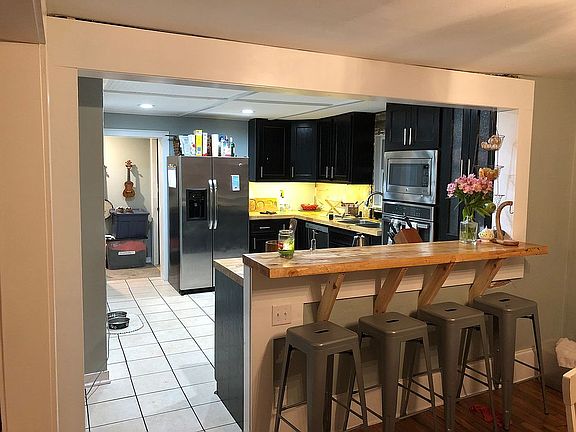 2nd image of 432 Kappa Ave