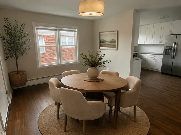 907 N Northwest Hwy #2 — Photo 5
