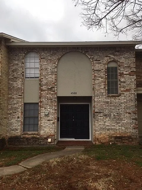 1 bed, 1000 sqft, $845 — Photo 2