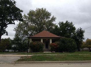 21 E Logan St, Lemont, IL