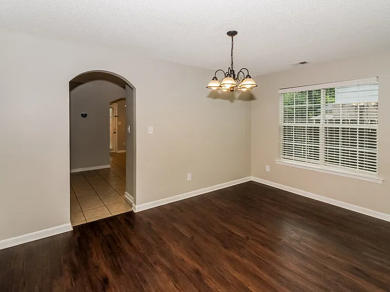 7317 Green Ash Dr — Photo 4