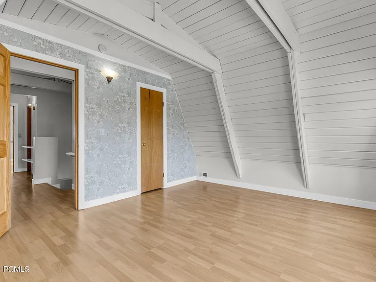 6381 Highland Dr — Photo 21