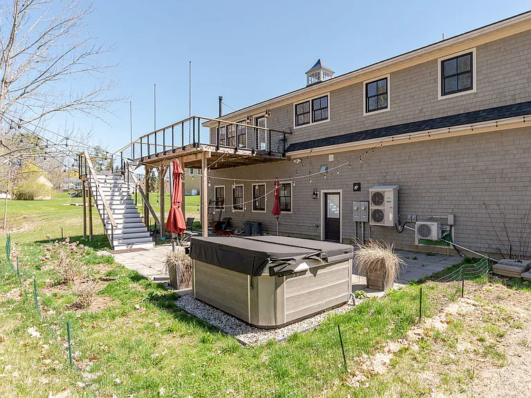 17 Greta Way #A — Photo 34