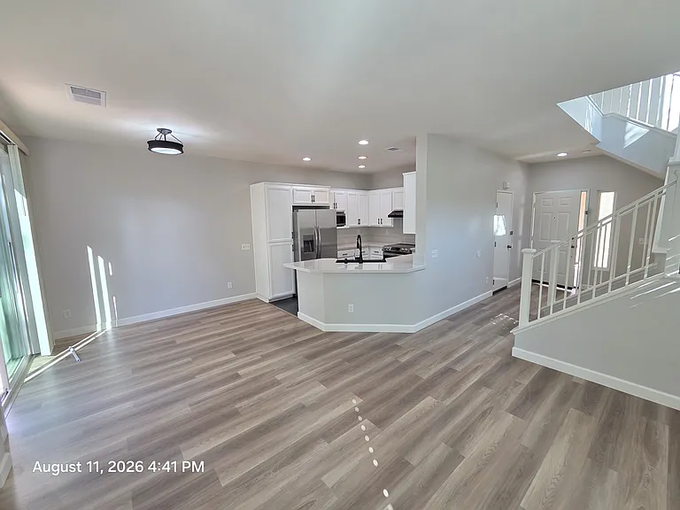 1103 Calle Tesoro — Photo 4