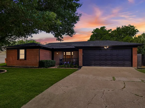 1113 Norwood Dr, Hurst, TX 76053