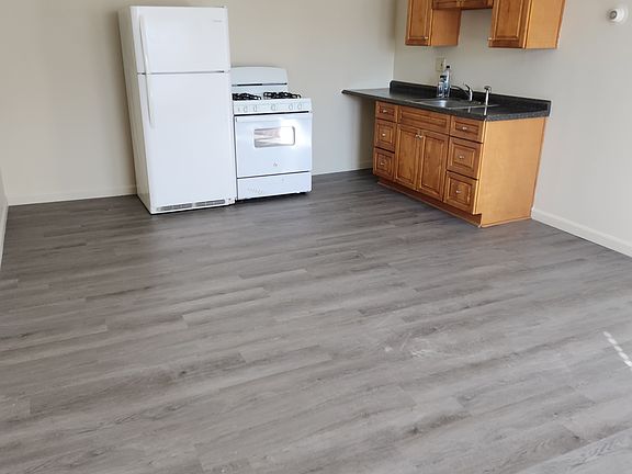 2nd image of 171 Smith St Unit A