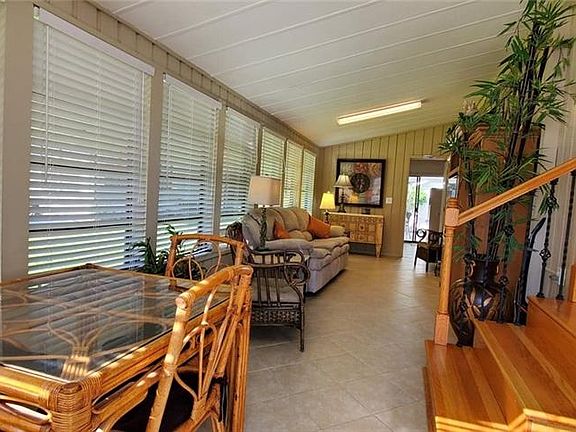 5th image of 10 Long Hammock Dr