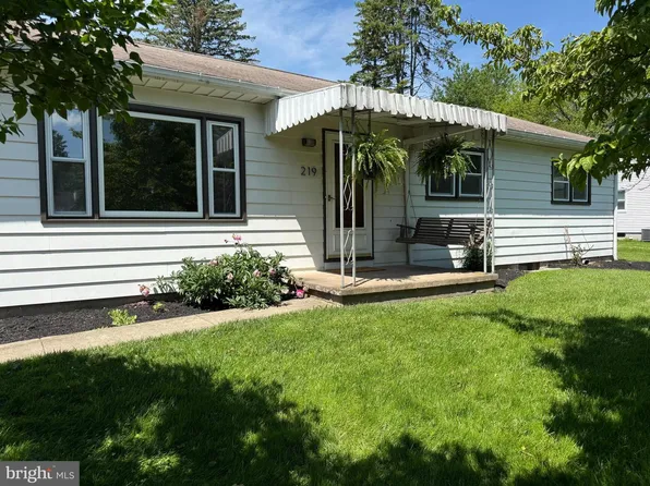 219 Lee Ave, Boalsburg, PA 16827