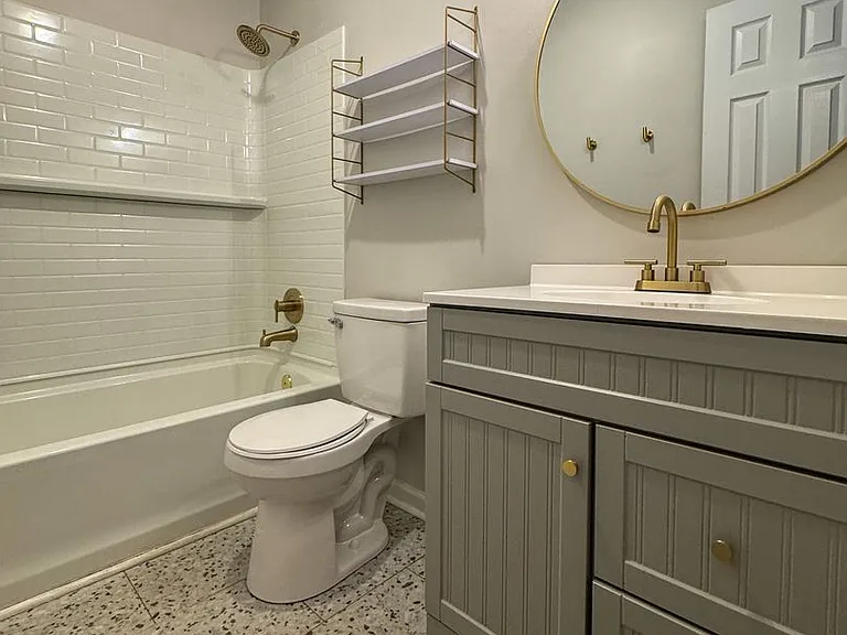 572 Woodwind Dr — Photo 13
