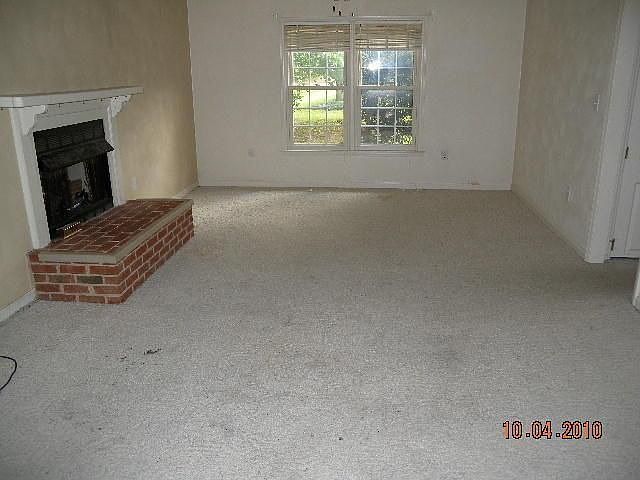 2nd image of 6060 Village Ln