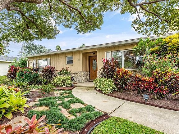 2nd image of 2727 Hidden Cove Ct