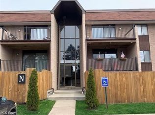 9956 Johnnycake Ridge Rd APT N11, Painesville, OH 44077