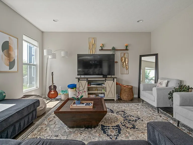 1033 Quarry Oak Dr — Photo 21