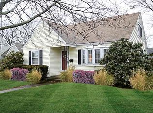 185 Hoxsie Ave, Warwick, RI 02889