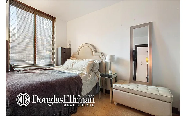Rented by Douglas Elliman | media 8