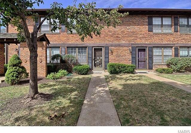 1st image of 7997 Royal Arms Ct