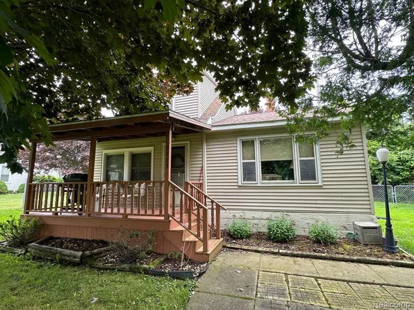 7973 State Rd, Port Hope, MI 48468