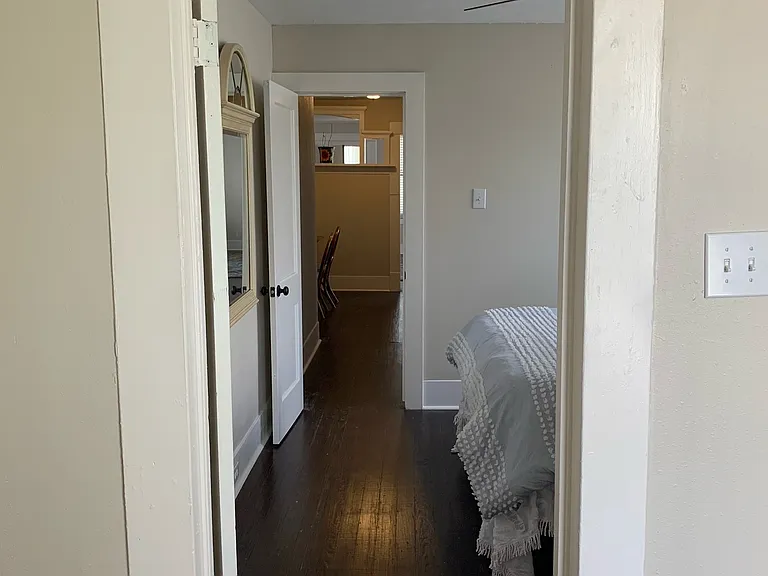 1026 W Gramercy Pl #2 — Photo 8