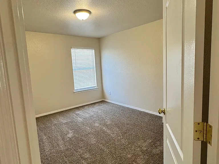 1326 Magoffin Pl — Photo 13