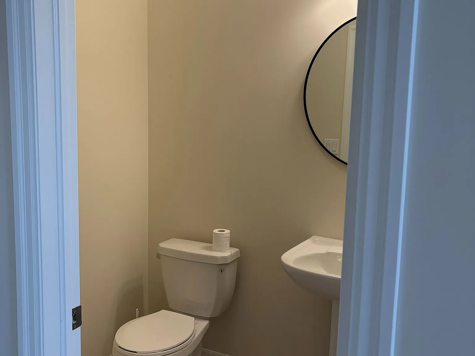 4 bed, $3,600 — Photo 4