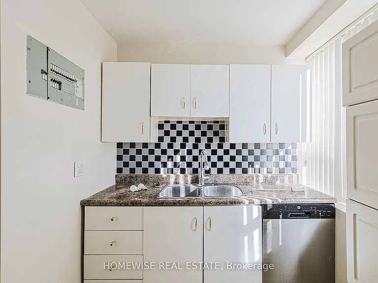 485 Kingston Rd #307 — Photo 12