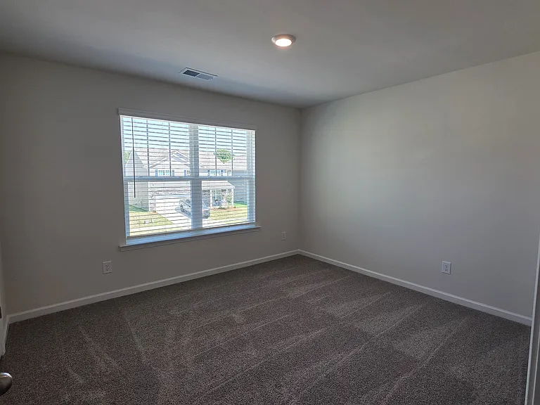 1600 Secrest Commons Dr — Photo 20