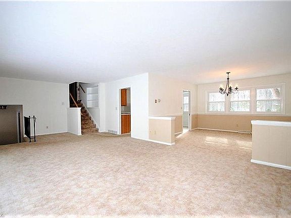 4th image of 34360 Sherbrook Park Dr