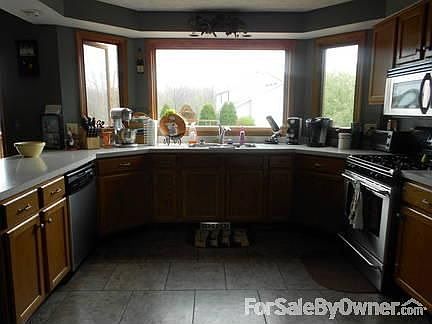 3rd image of 8567 Eaton Dr