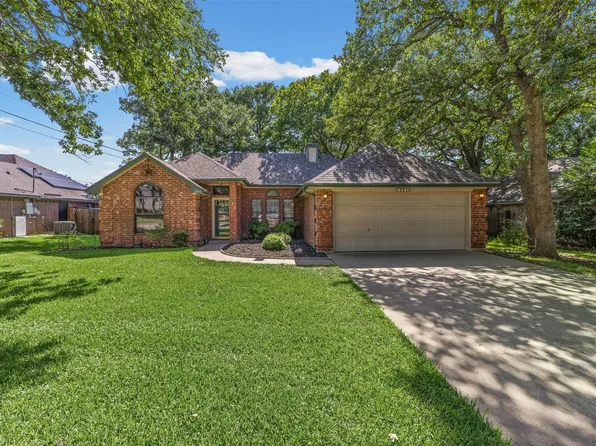 664 Parkridge Blvd, Burleson, TX 76028