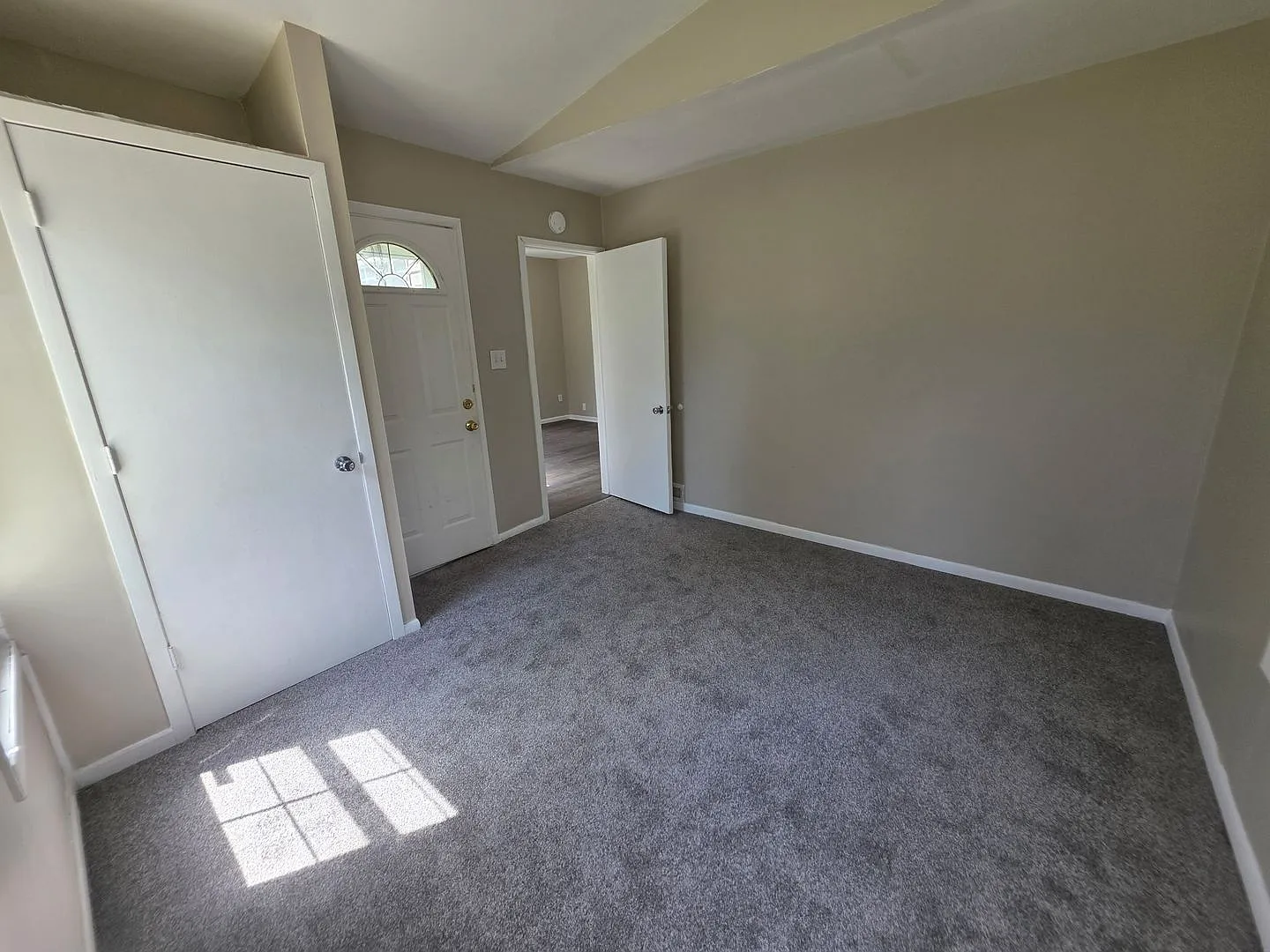 4 bedroom/2 bath home — Photo 3