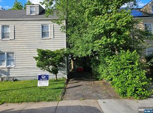 281 Marion Ave, Cliffside Park, NJ 07010