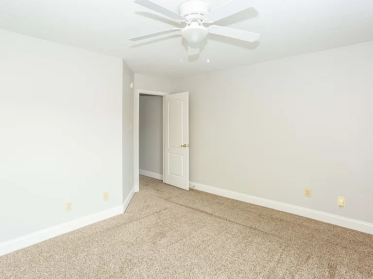 5525 Hammermill Dr — Photo 9