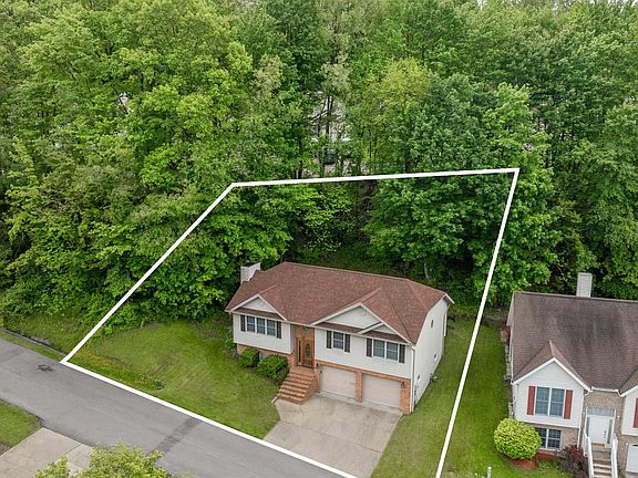 2nd image of 2061 Pinecrest Dr