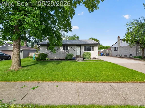 7414 Gilman St, Westland, MI 48185