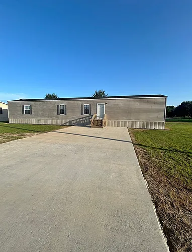 120 Harvey Rd Photo 1